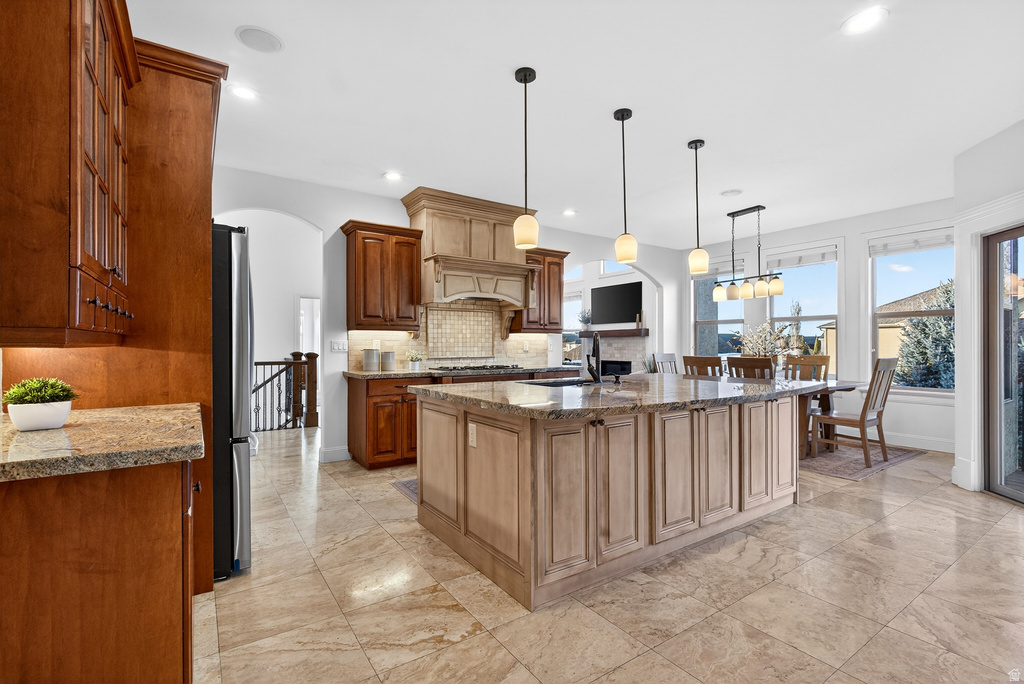 1898 W OLD FORT CIR Farmington, UT 84025