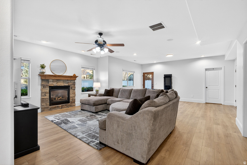 1898 W OLD FORT CIR Farmington, UT 84025