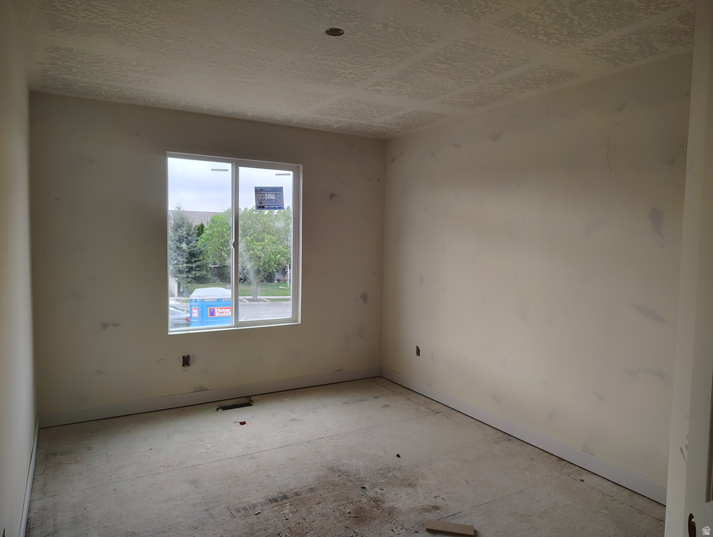 2124 N 90 W Tooele, UT 84074