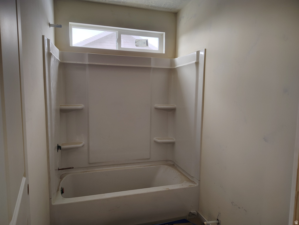 2124 N 90 W Tooele, UT 84074