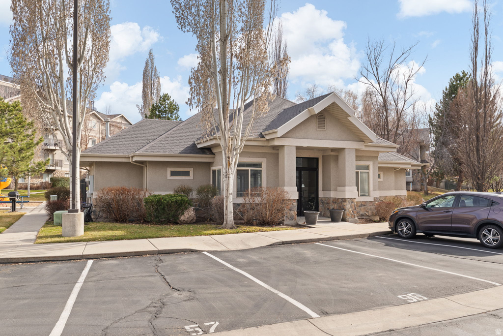 1230 E PRIVET DR #213 Cottonwood Heights, UT 84121