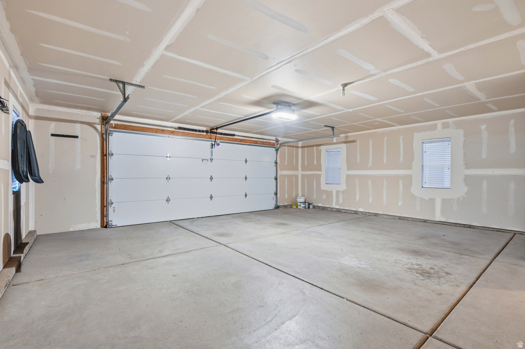 11089 S CASCABEL DR South Jordan, UT 84009