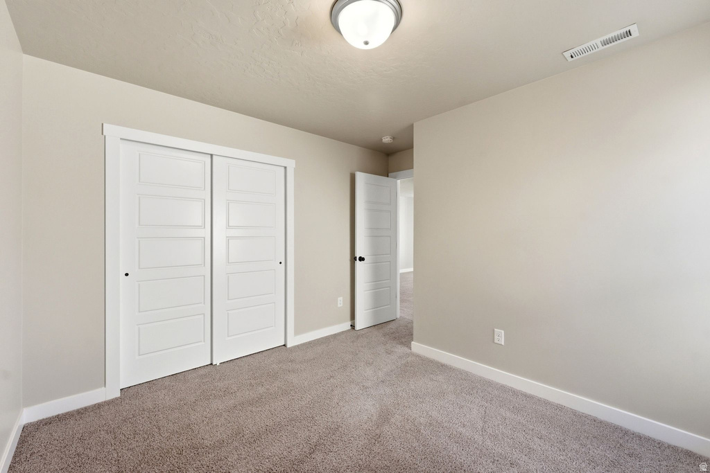 370 W PARKWAY DR Kaysville, UT 84037