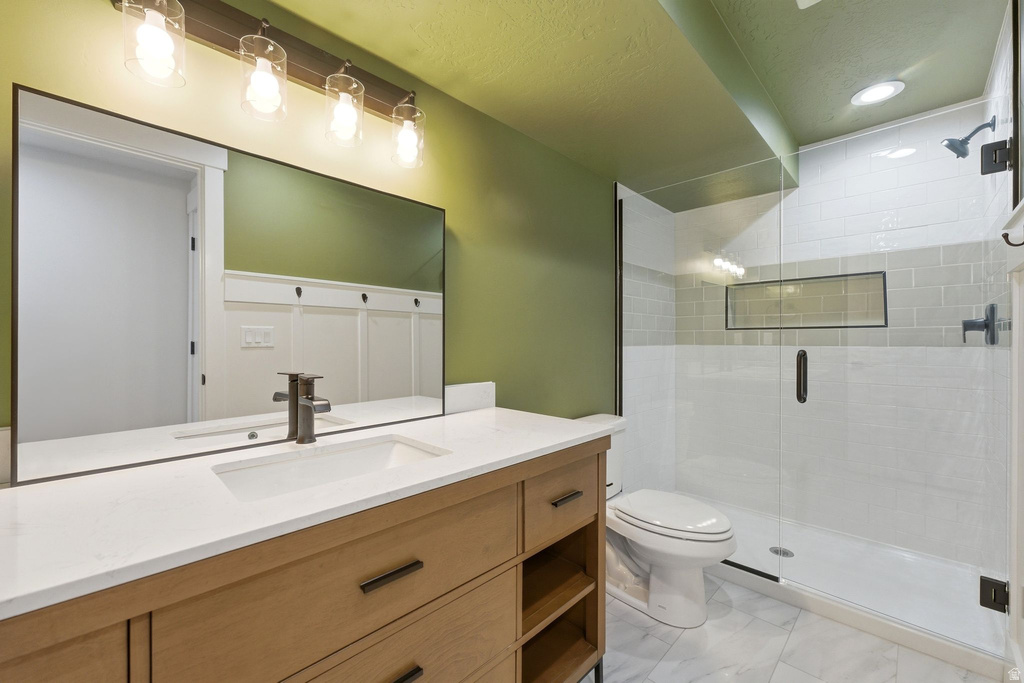 370 W PARKWAY DR Kaysville, UT 84037