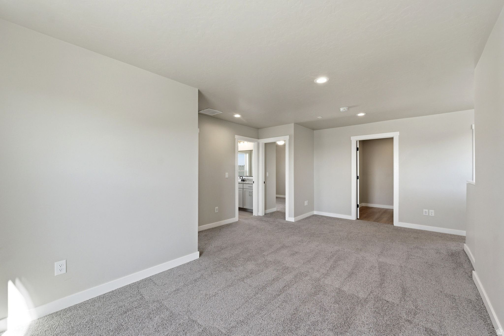 370 W PARKWAY DR Kaysville, UT 84037