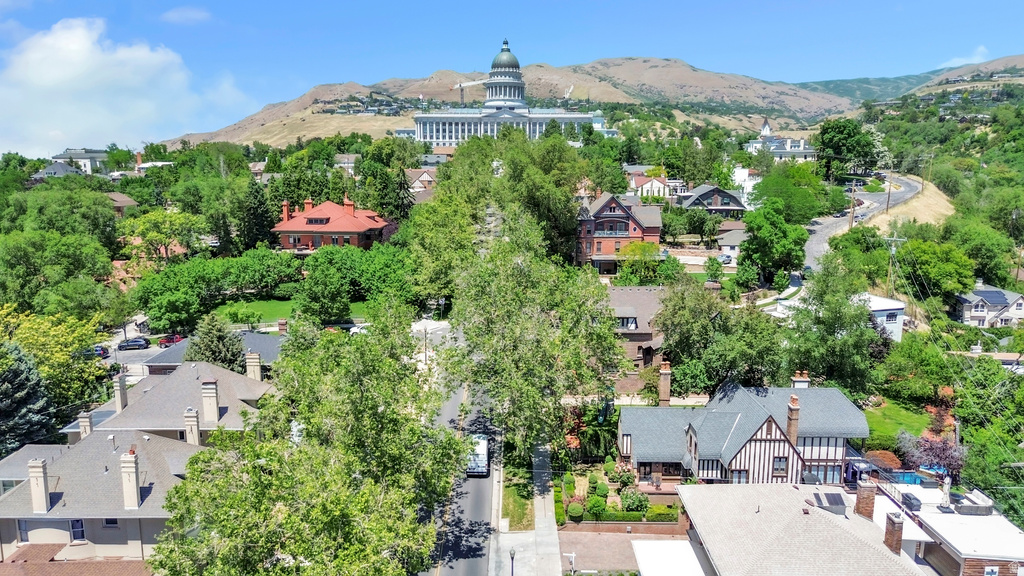 29 S STATE ST #216 Salt Lake City, UT 84111