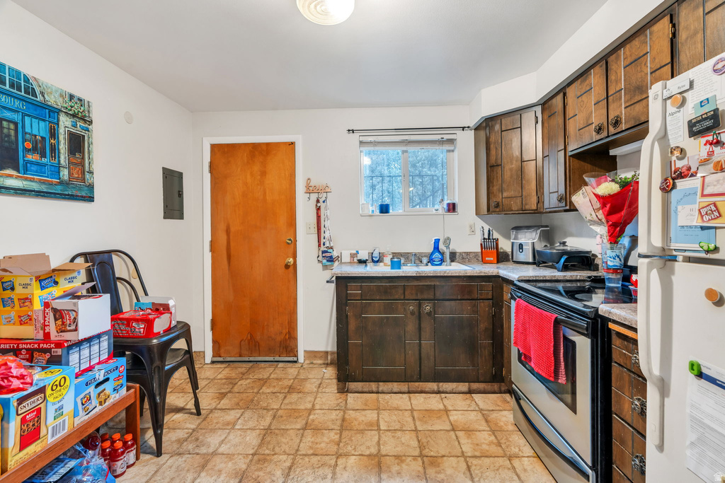 1121 S 50 E Orem, UT 84058