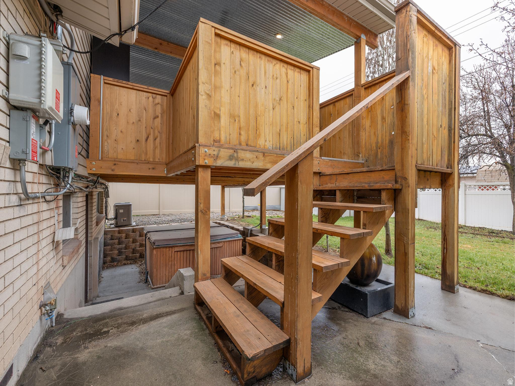 184 S WOODLAND DR Orem, UT 84097