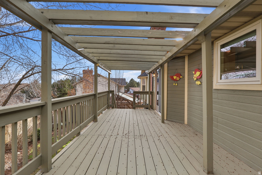 1443 E WASHAKIE CIR Ogden, UT 84403