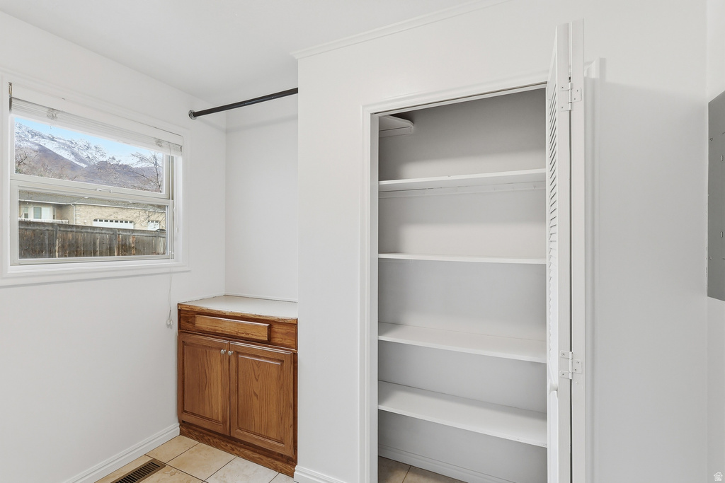 1443 E WASHAKIE CIR Ogden, UT 84403