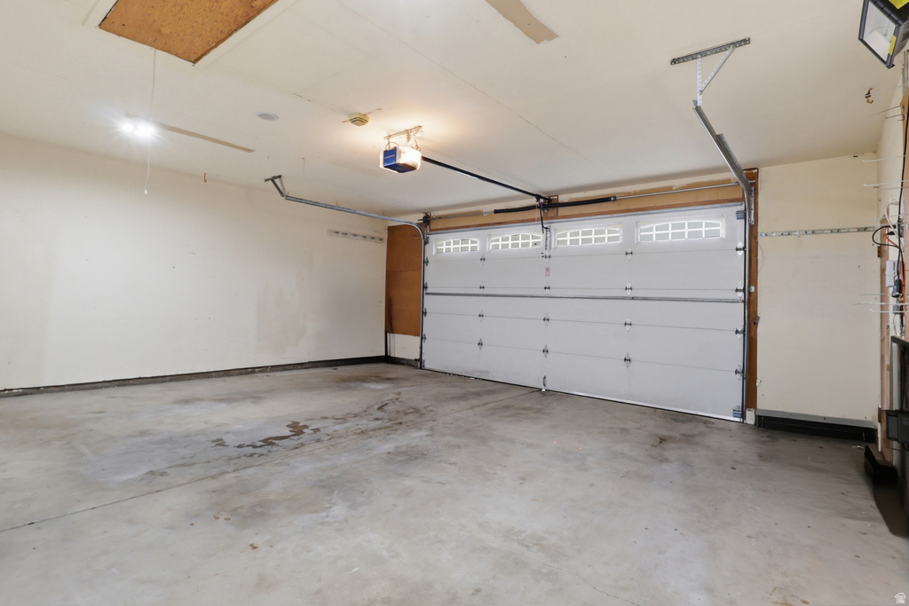 1443 E WASHAKIE CIR Ogden, UT 84403