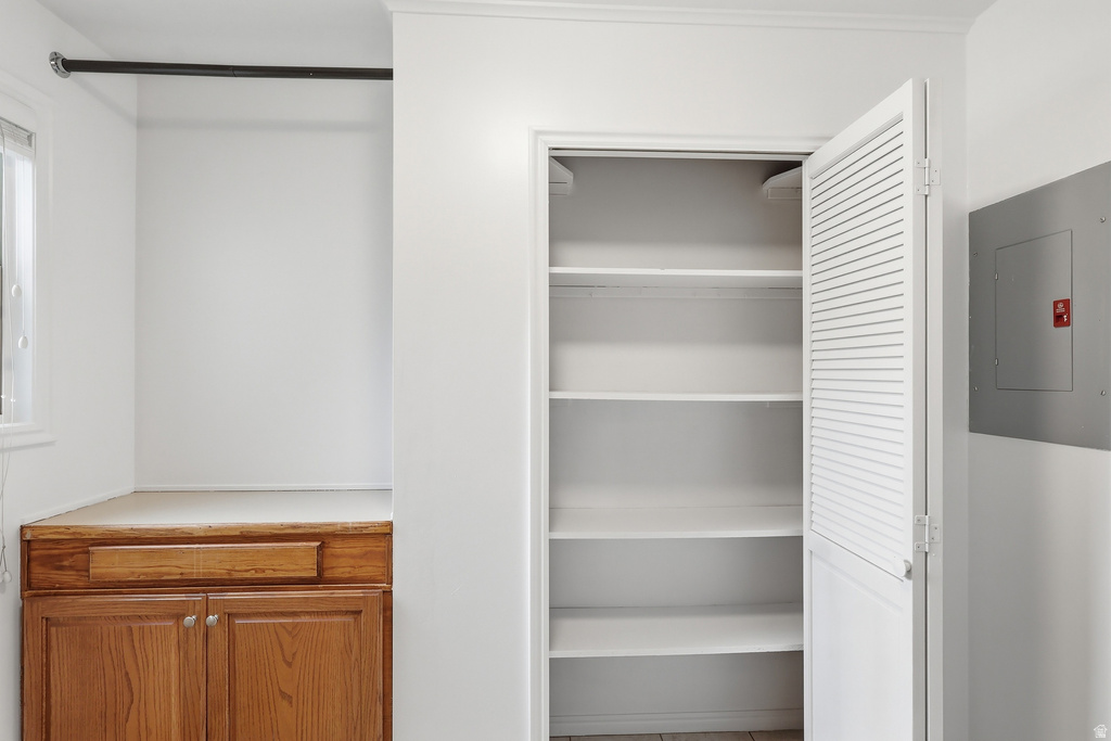 1443 E WASHAKIE CIR Ogden, UT 84403