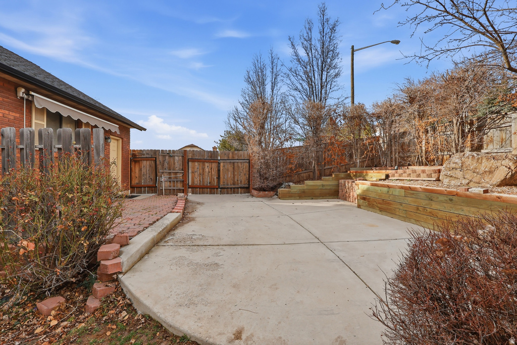 1443 E WASHAKIE CIR Ogden, UT 84403
