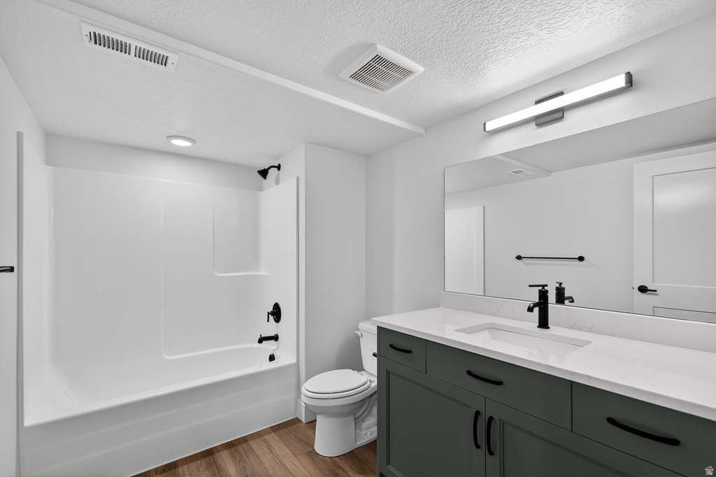 2777 W 2710 N #117 Plain City, UT 84404