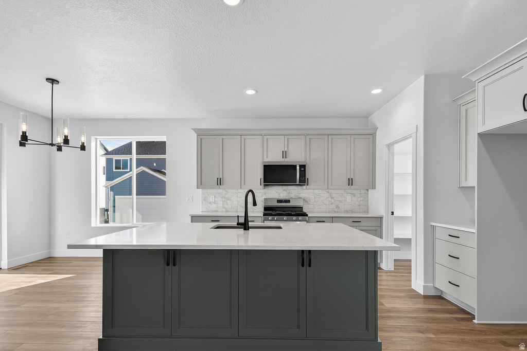 2777 W 2710 N #117 Plain City, UT 84404