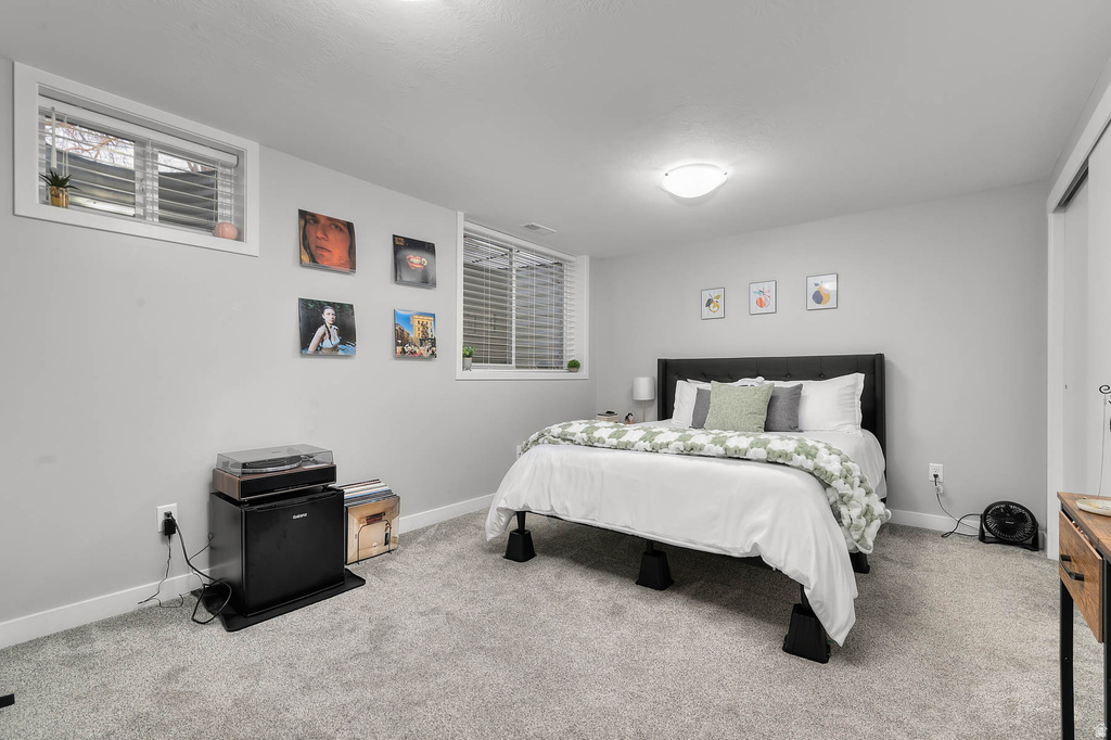 385 S BAIRD CIR South Salt Lake, UT 84115