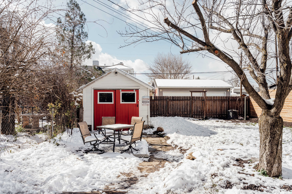 1400 S 900 E Salt Lake City, UT 84105