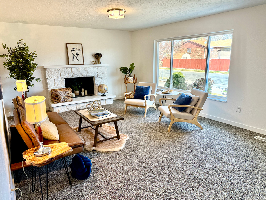 2395 W LONGMEADOW DR Taylorsville, UT 84129