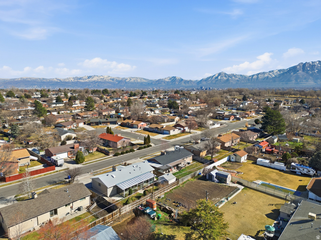 2395 W LONGMEADOW DR Taylorsville, UT 84129