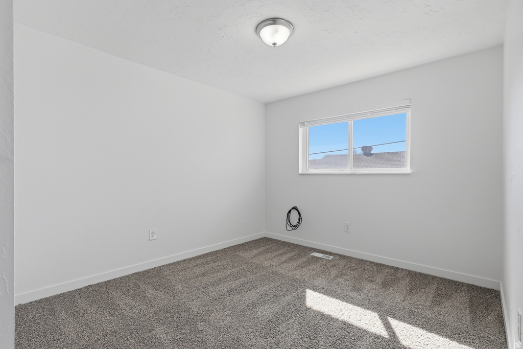 2395 W LONGMEADOW DR Taylorsville, UT 84129