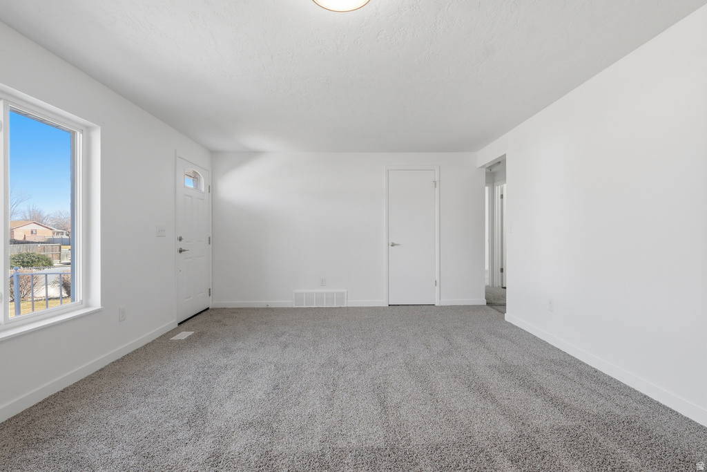 2395 W LONGMEADOW DR Taylorsville, UT 84129