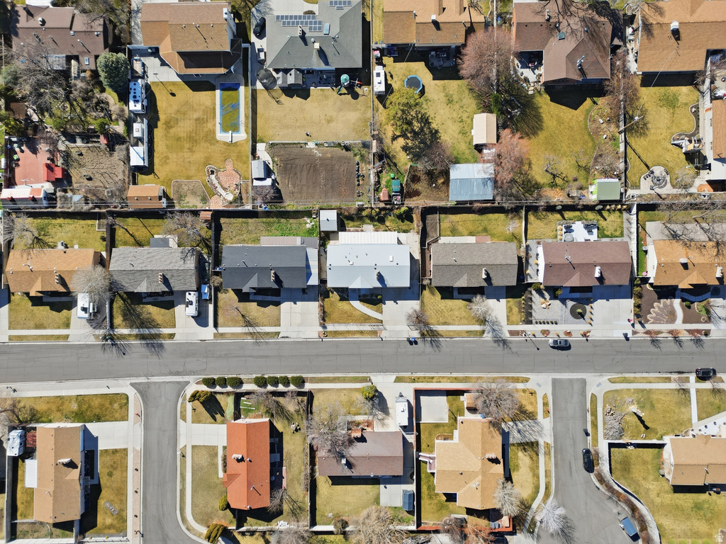 2395 W LONGMEADOW DR Taylorsville, UT 84129