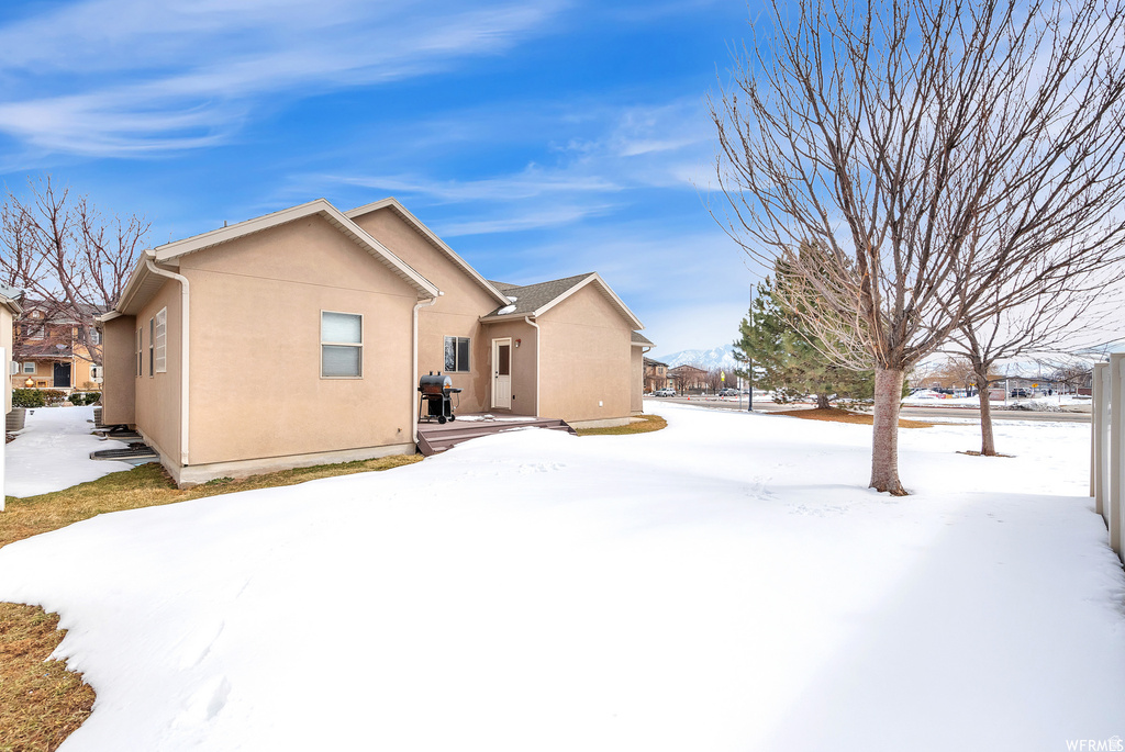 5183 W SWIFT WATER WAY West Jordan, UT 84081