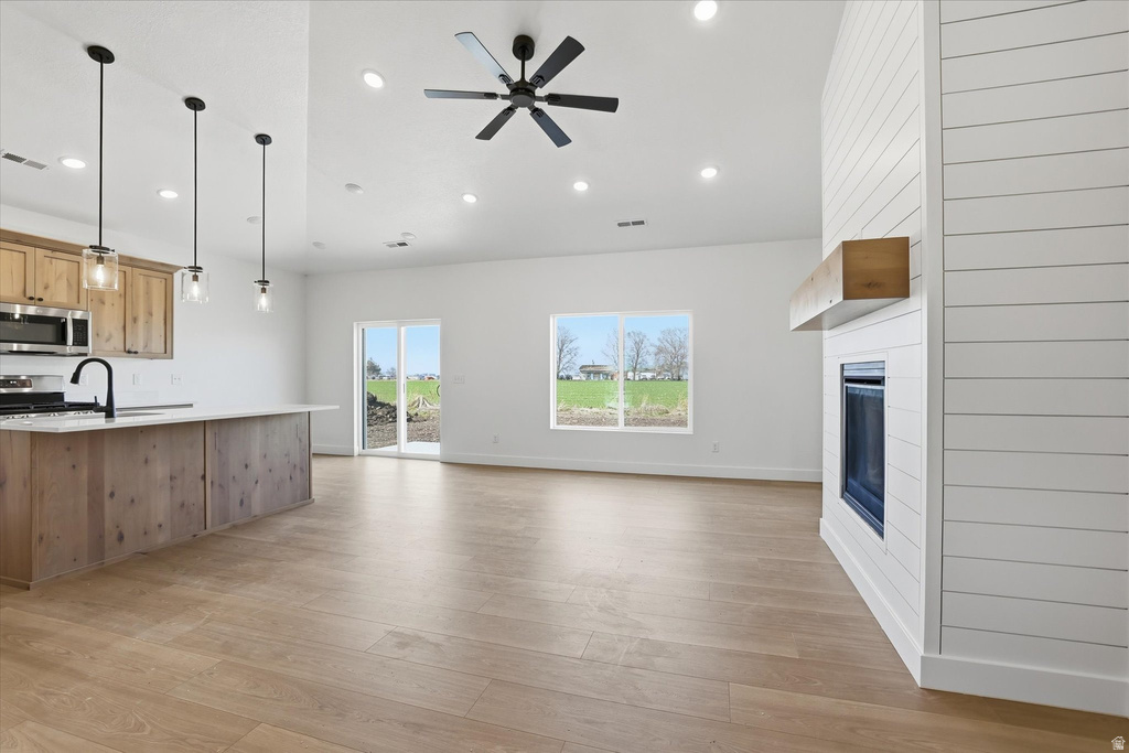 10283 N VISTA LN Elwood, UT 84337