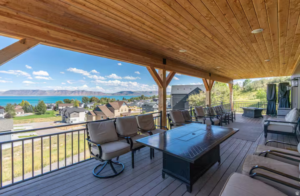 705 N LOCHWOOD VW Garden City, UT 84028