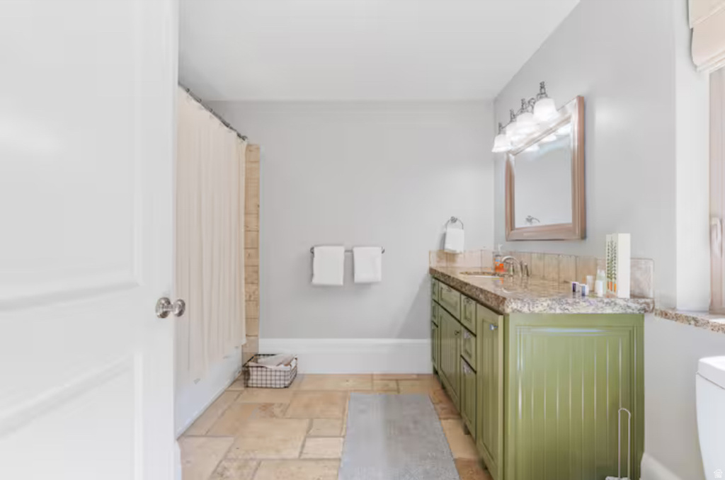 705 N LOCHWOOD VW Garden City, UT 84028