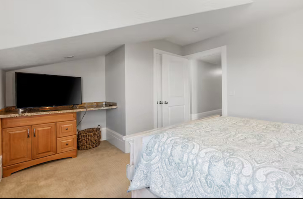 705 N LOCHWOOD VW Garden City, UT 84028