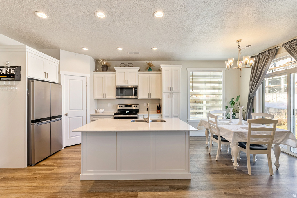 3381 E STILLWATER Eagle Mountain, UT 84005