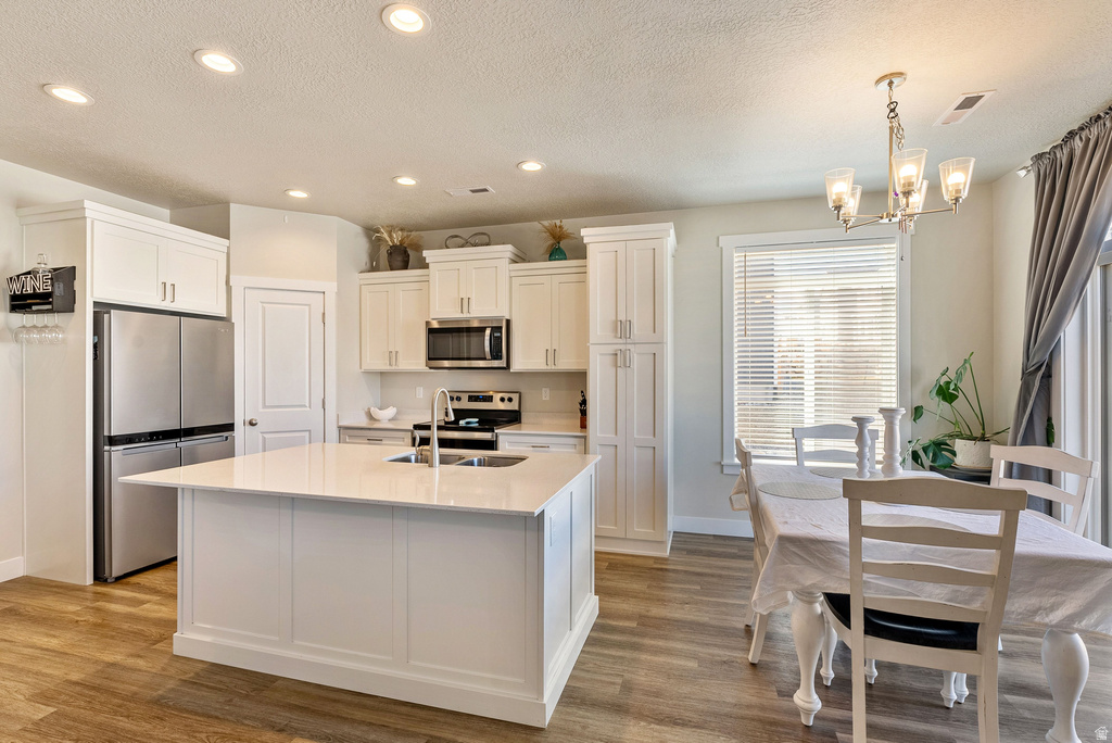 3381 E STILLWATER Eagle Mountain, UT 84005