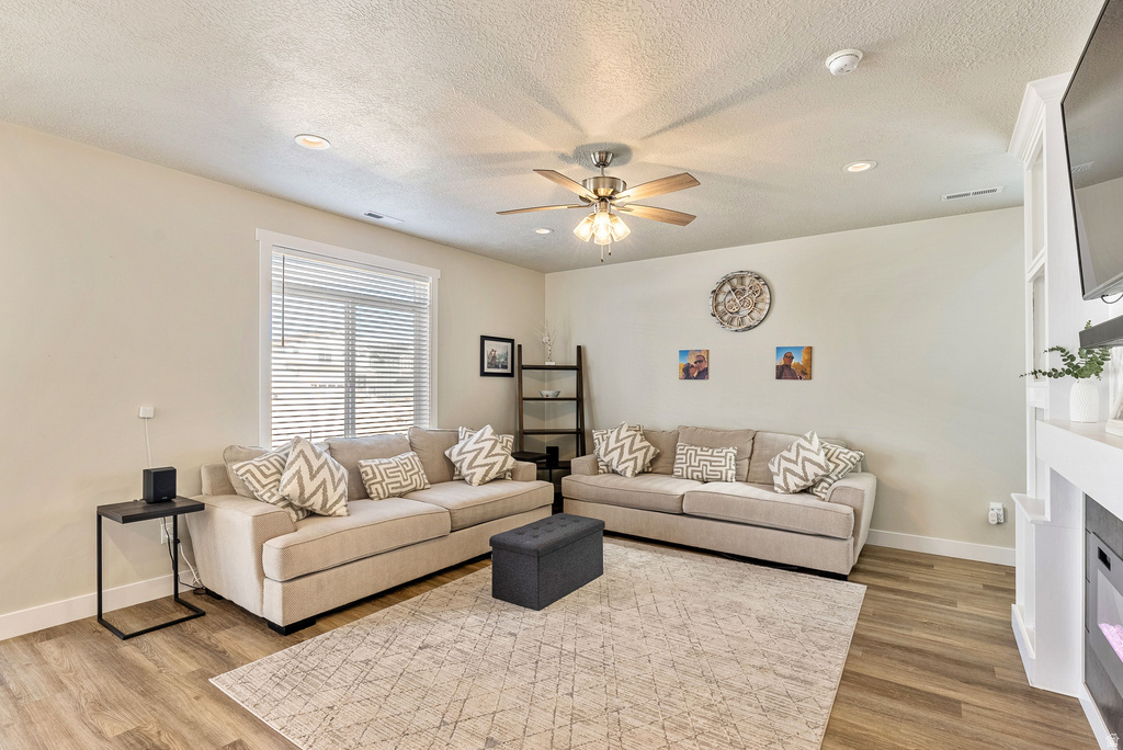 3381 E STILLWATER Eagle Mountain, UT 84005