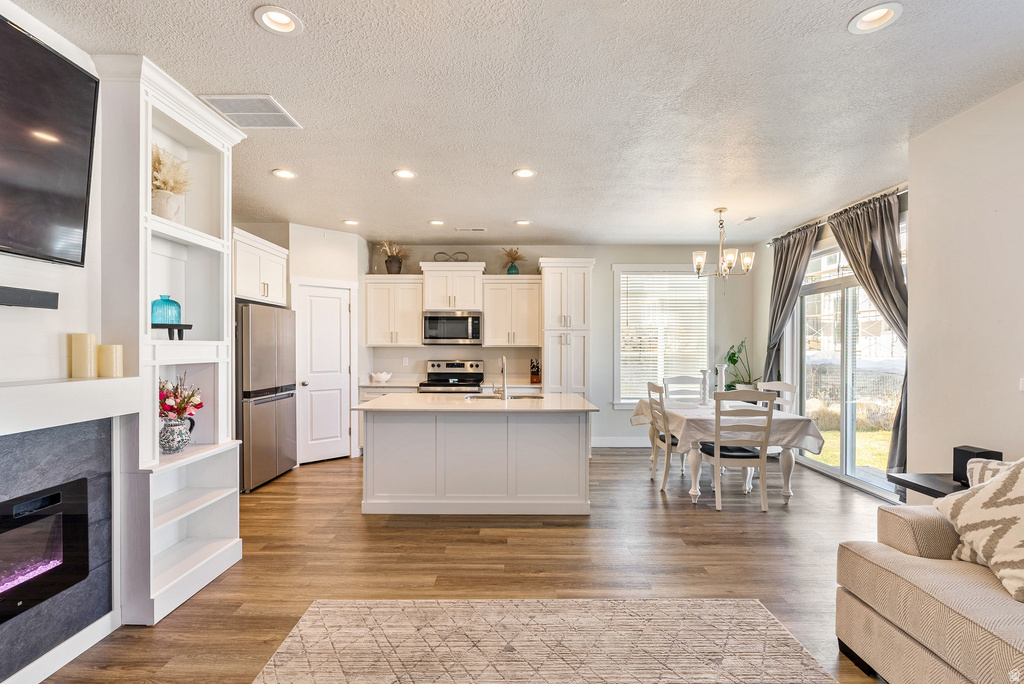 3381 E STILLWATER Eagle Mountain, UT 84005