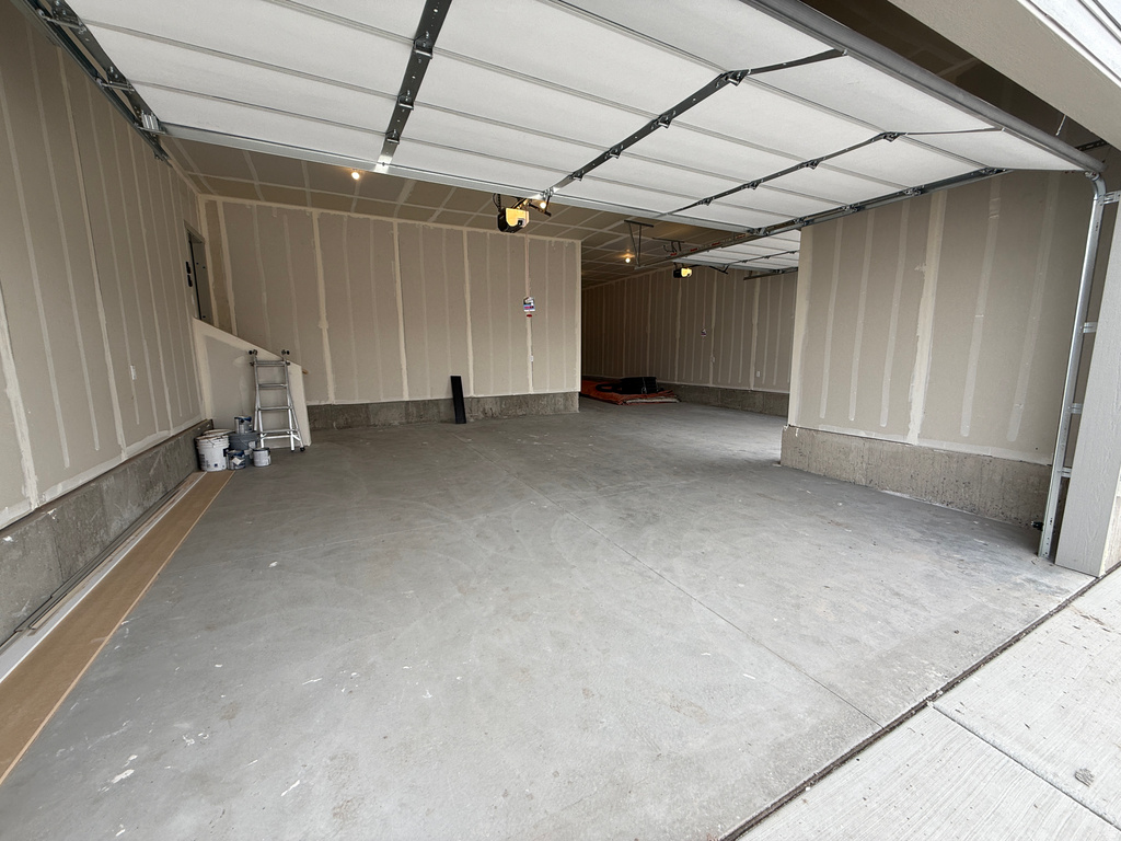 79 W GLEN WAY #101 South Weber, UT 84405