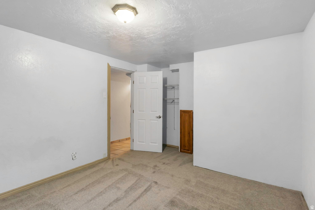 8492 S FAYEWAY DR Sandy, UT 84094