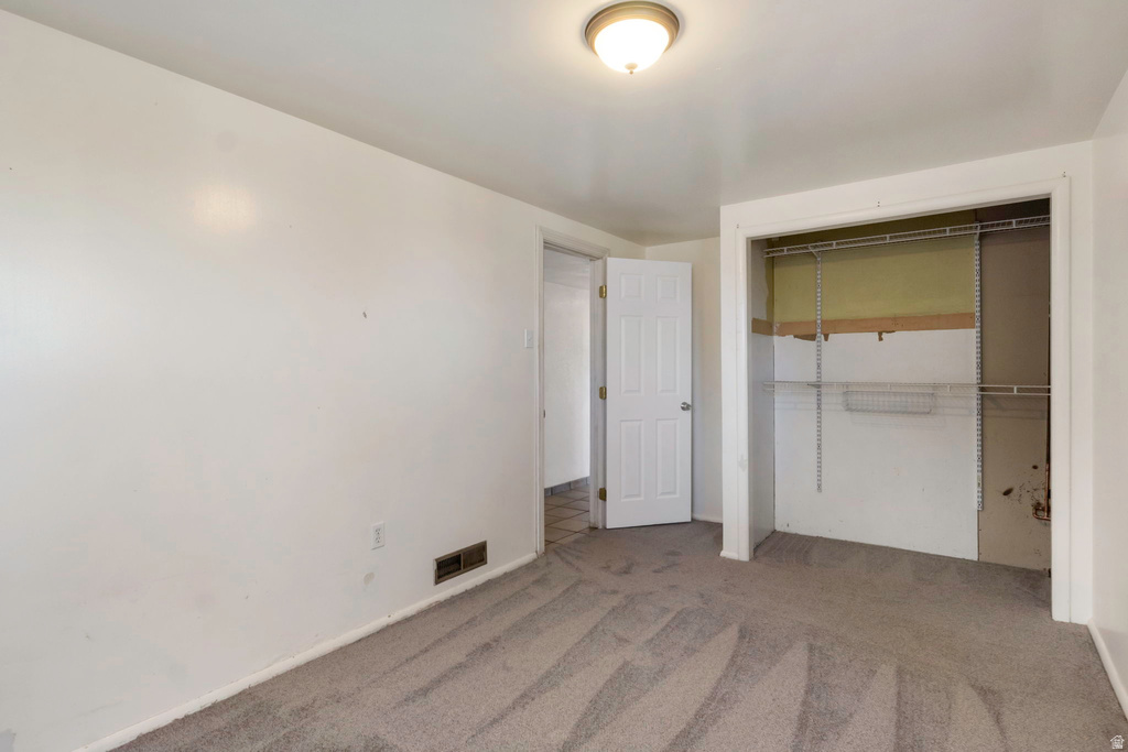 8492 S FAYEWAY DR Sandy, UT 84094