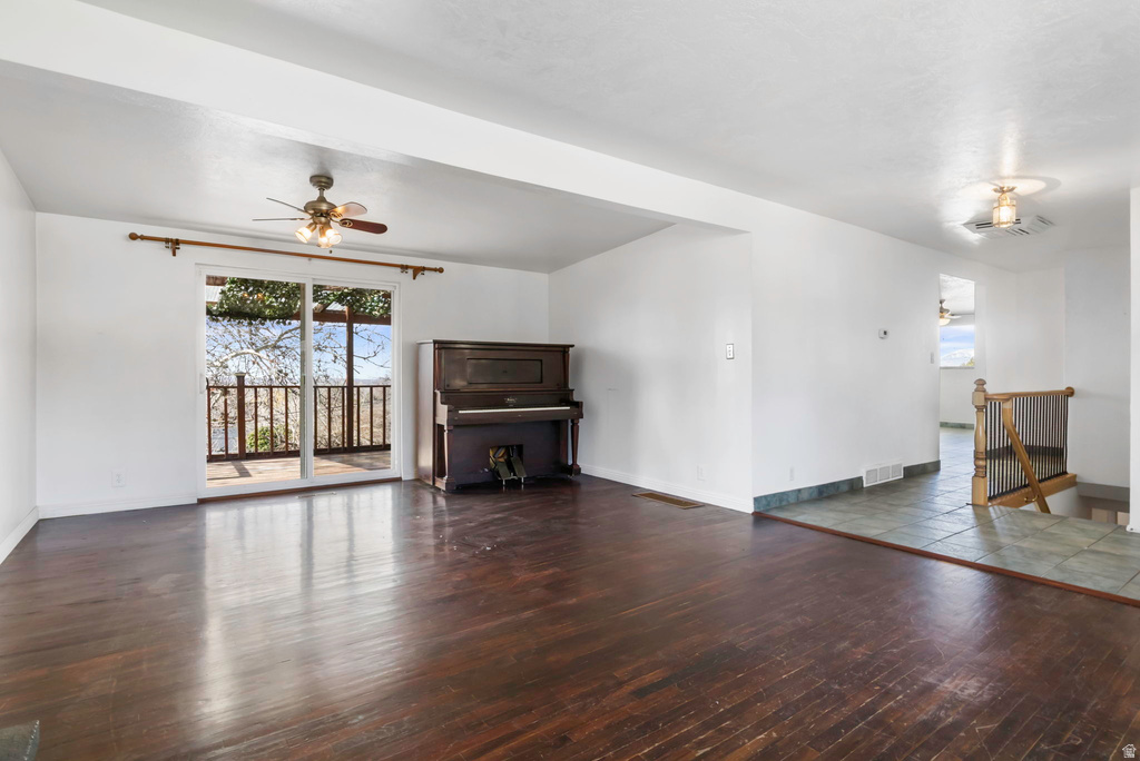 8492 S FAYEWAY DR Sandy, UT 84094