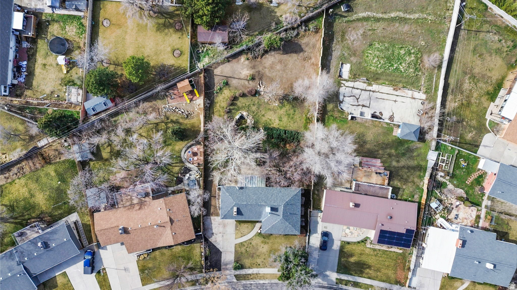 8492 S FAYEWAY DR Sandy, UT 84094