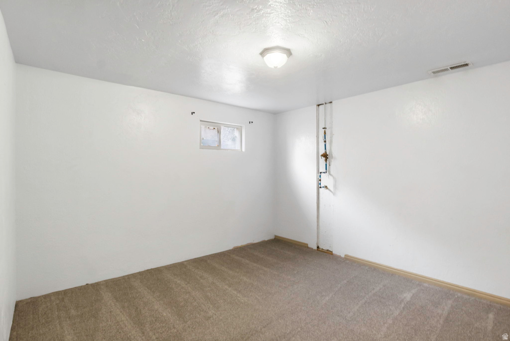 8492 S FAYEWAY DR Sandy, UT 84094