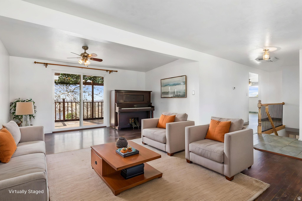 8492 S FAYEWAY DR Sandy, UT 84094