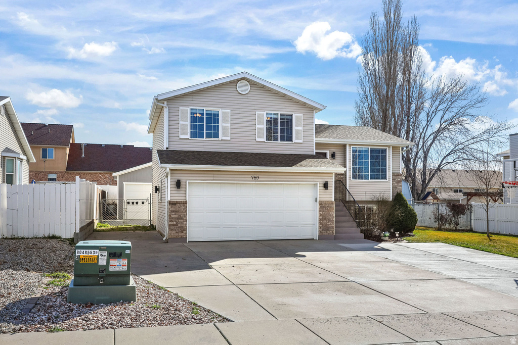 759 W 1580 N Clinton, UT 84015