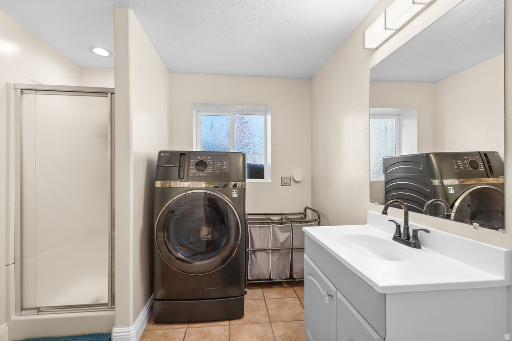 759 W 1580 N Clinton, UT 84015