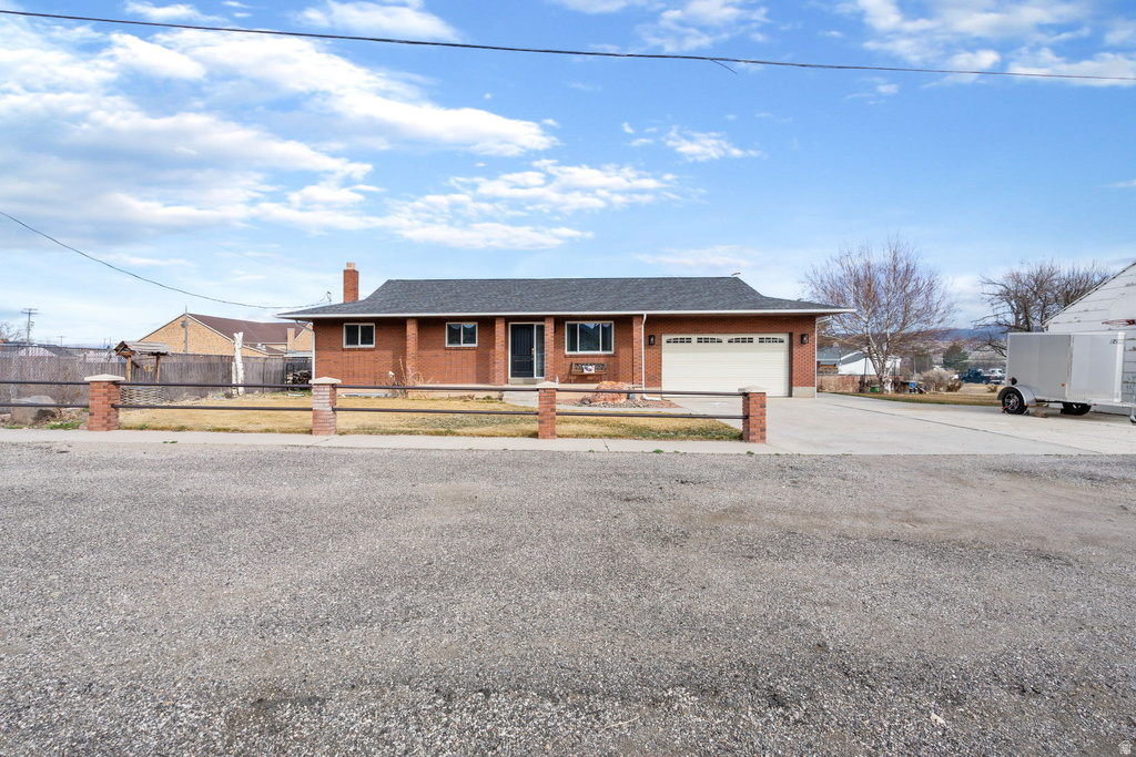 40 N 100 W Aurora, UT 84620