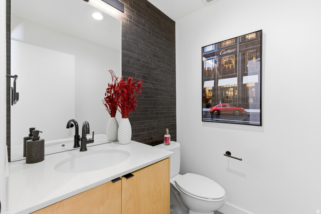 2471 S 700 E Salt Lake City, UT 84106