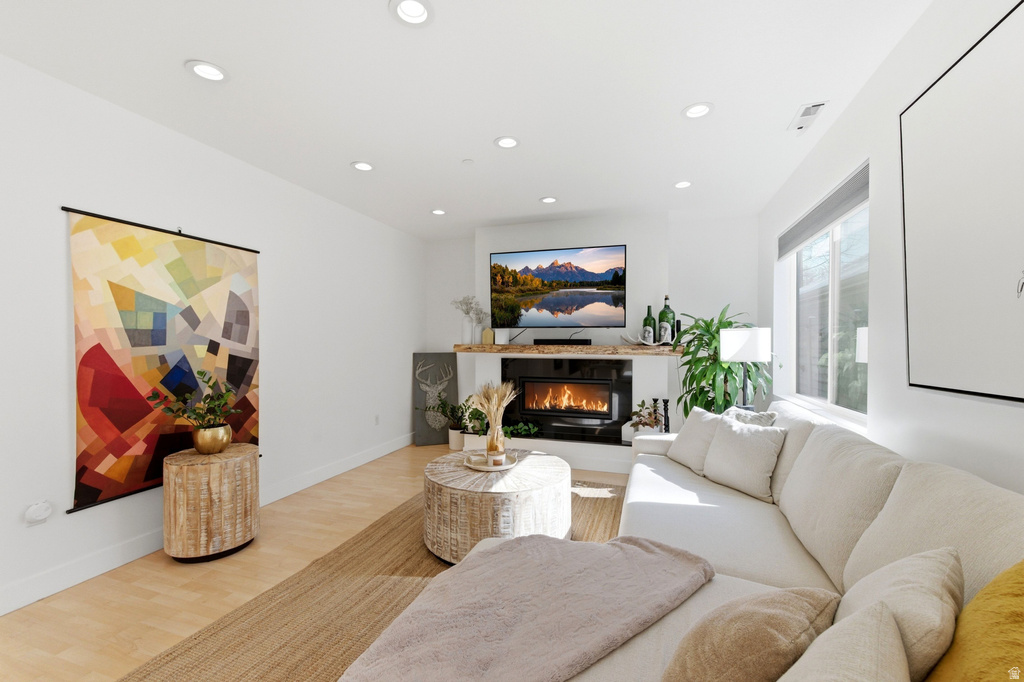 2471 S 700 E Salt Lake City, UT 84106