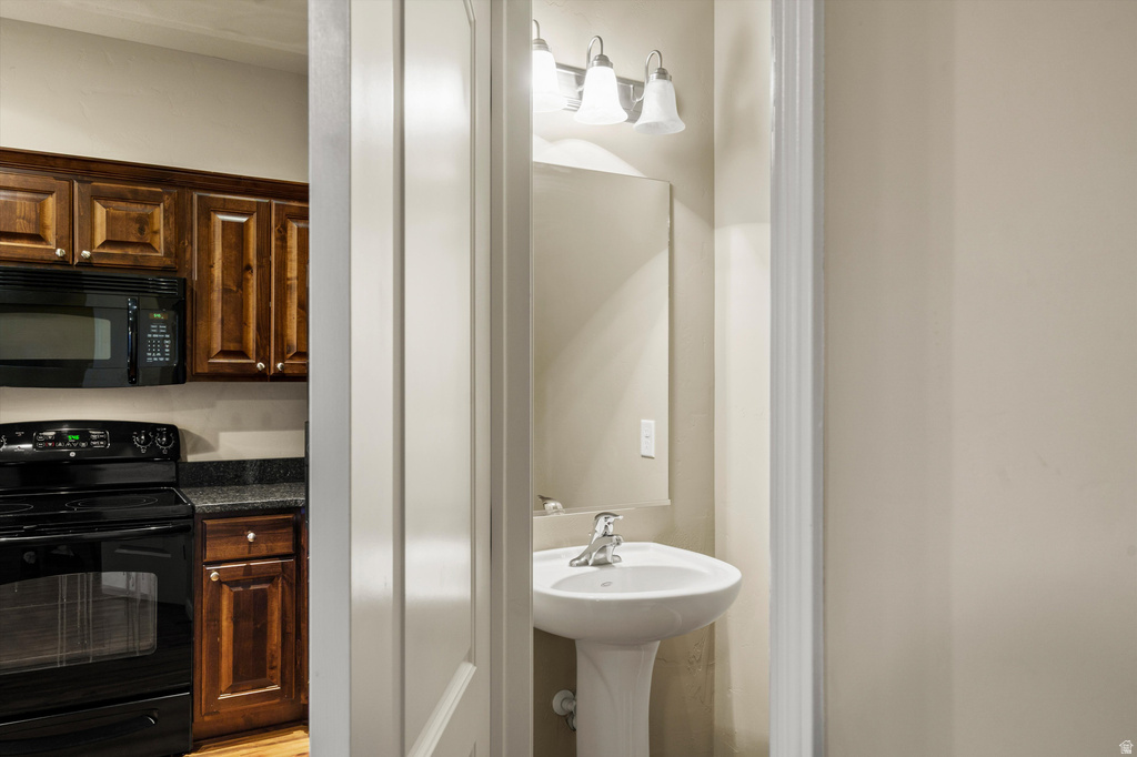 5494 N ASPEN MEADOW LN Mountain Green, UT 84050