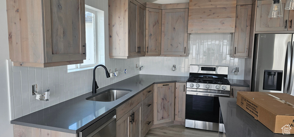 1888 N MANTLE WAY photo 2