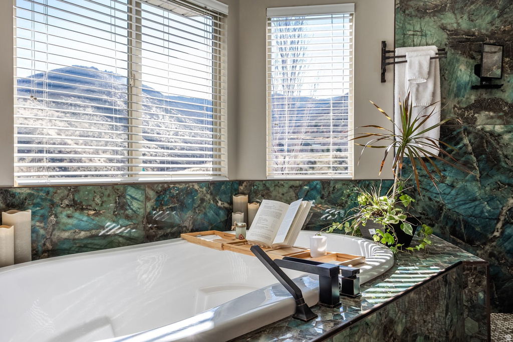 941 BEARTOOTH CIR Draper, UT 84020